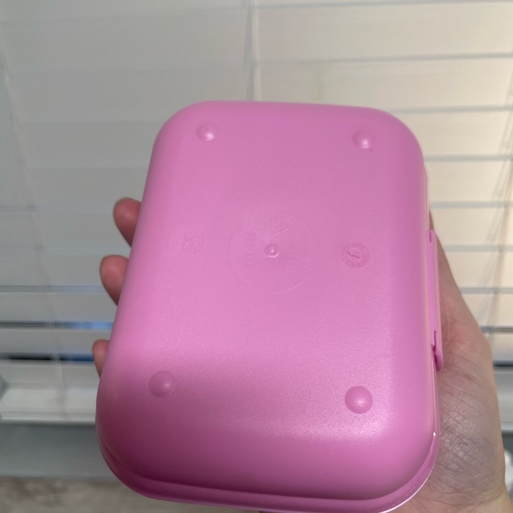 Hello kitty Tupperware - Picture 10 of 12